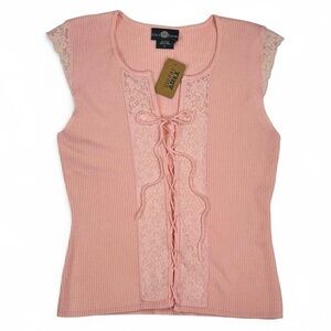 Vintage bubblegum pink lace up ribbed top